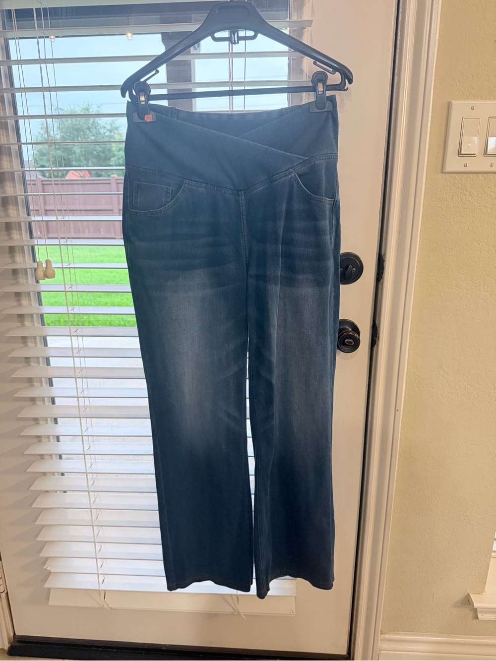 Halara crossover Jeans in medium Blue